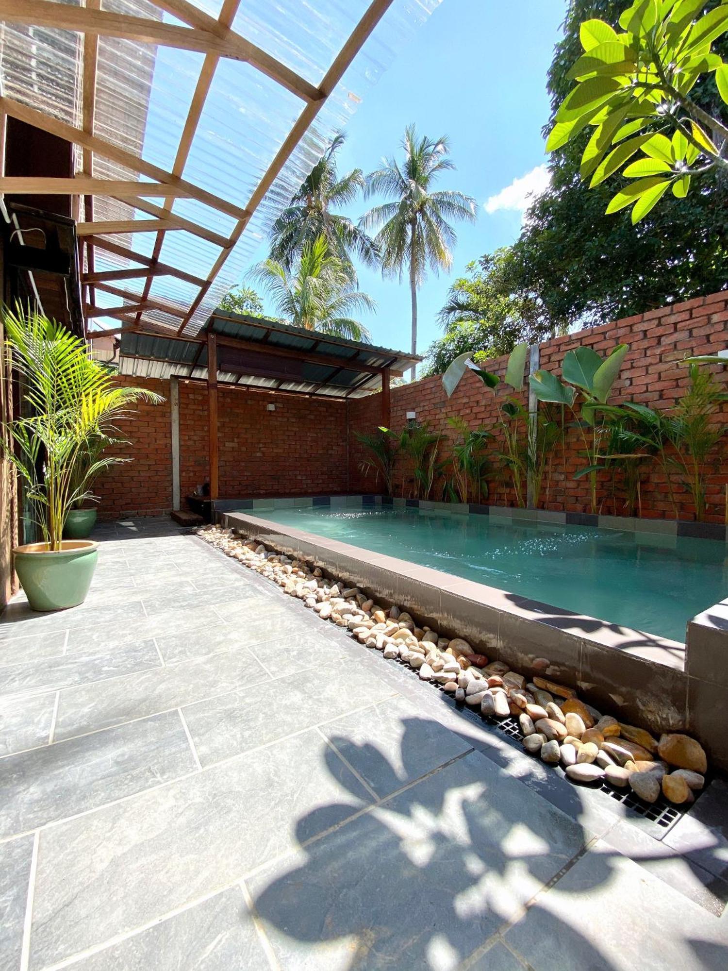 Villa Kutum'S Wooden House - Private Pool, Breakfast & Cafe Langkawi Exterior foto